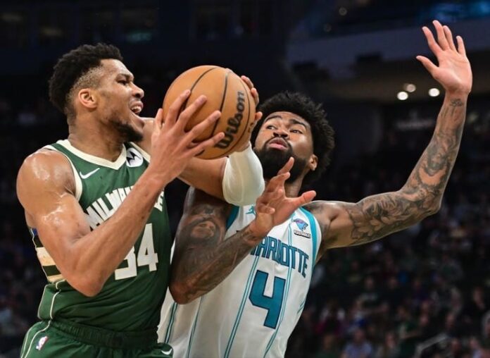 Charlotte Hornets held to season-low 26 points in first half against Bucks