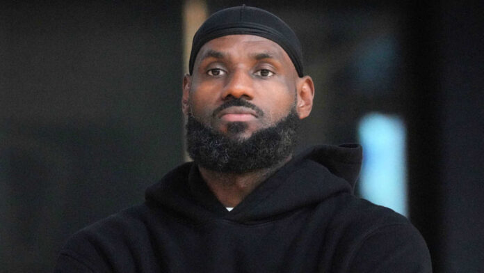 LeBron James opens up on Lakers' failure to land Klay Thompson, others