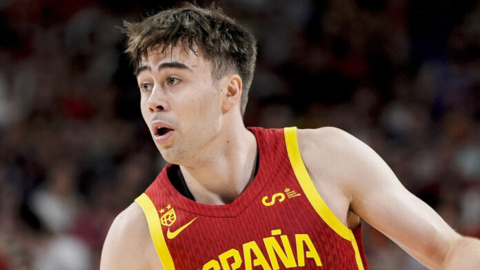 Spurs' second-round pick signs with Barcelona