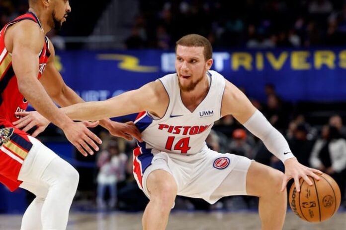 San Antonio Spurs Sign Guard Malachi Flynn to One-Year Deal