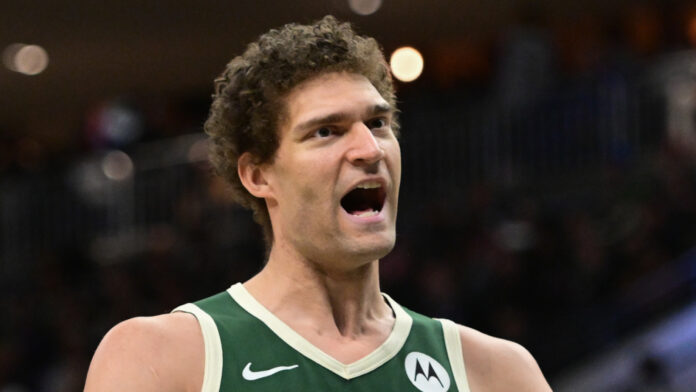 Bucks have no plans to trade one-time All-Star