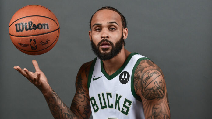 Bucks' big offseason acquisition suffers injury