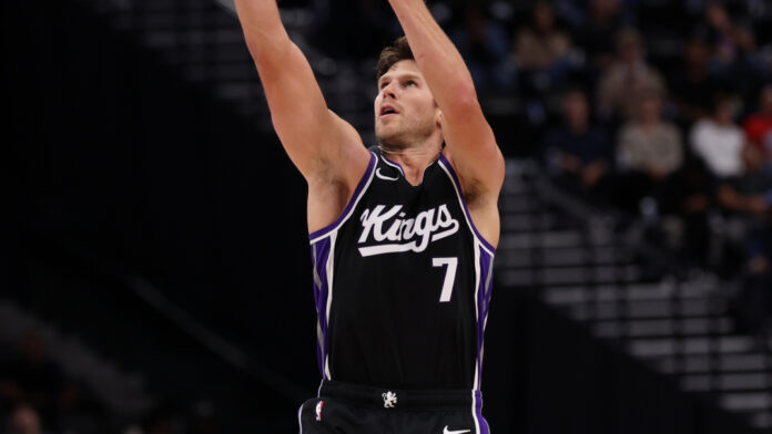 Sacramento Kings double down on offense with McBuckets signing