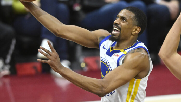 Warriors lose key guard for season with ACL tear