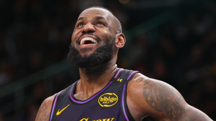 Warriors must avoid LeBron James trade at all costs