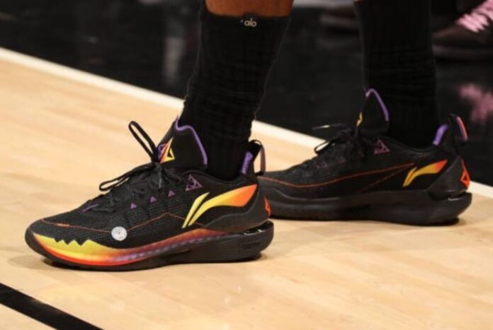 Miami Heat Jimmy Butler Wears Suns-Colored Shoes Against Trail Blazers Amid Trade Rumors